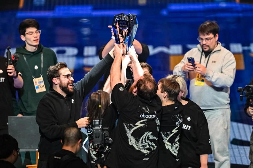 VCT CN 发布了 TYLOO 赛季阵容： Eren ／ 5CM ／Antetokounmpo／ ninebody ／慢慢来